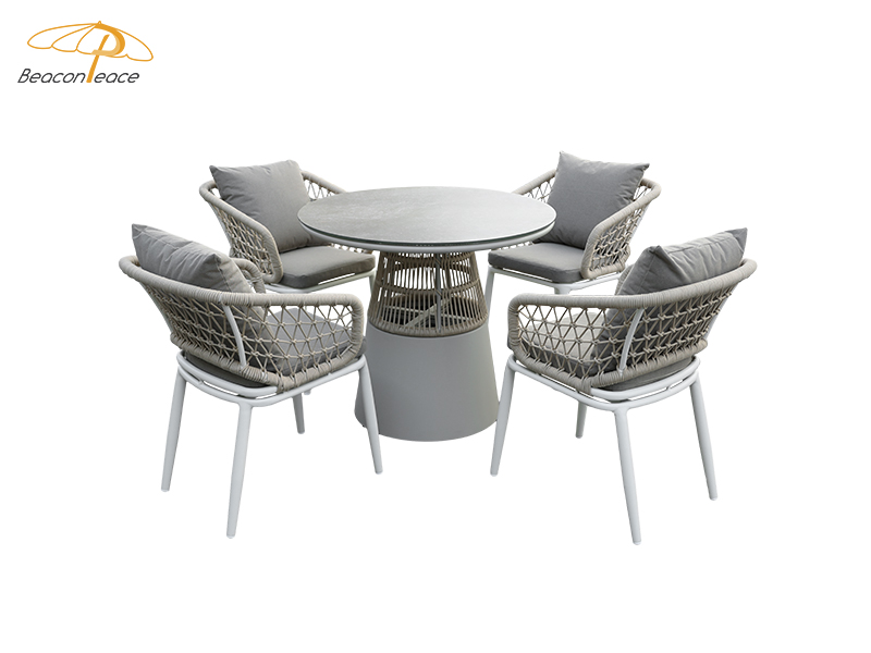 outdoor dining sets for 4